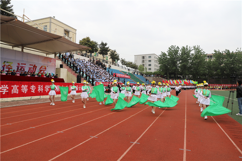 c4e9e16bef874e2cb79d4ede19a63dbb.JPG c4e9e16bef874e2cb79d4ede19a63dbb.JPG