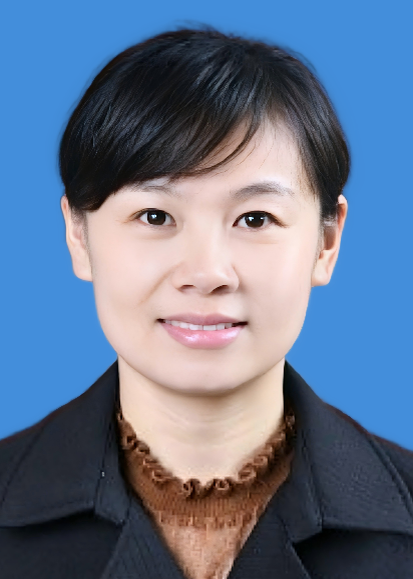 蔡君