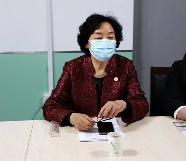 校长徐玉芳带队开展访企拓岗促就业专项行动