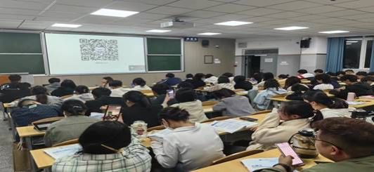 说明: C:\Users\ShuQing\Desktop\临床医学系 国家安全知识活动\4班\微信图片_20240408083251.jpg
