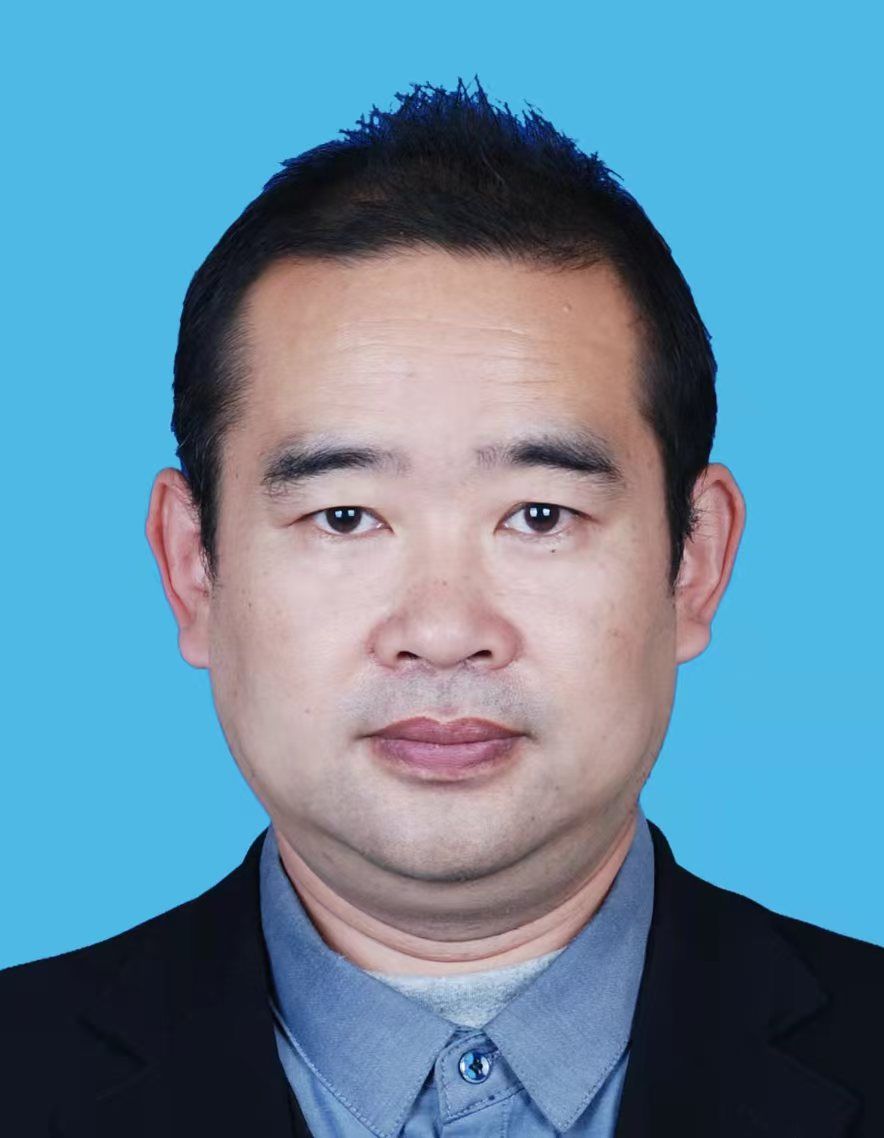 严巍
