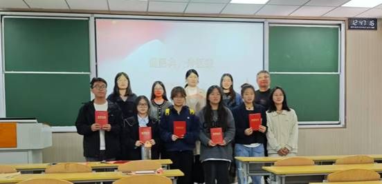说明: 4e64eda9ee3732d7a4a5927e3407c8f